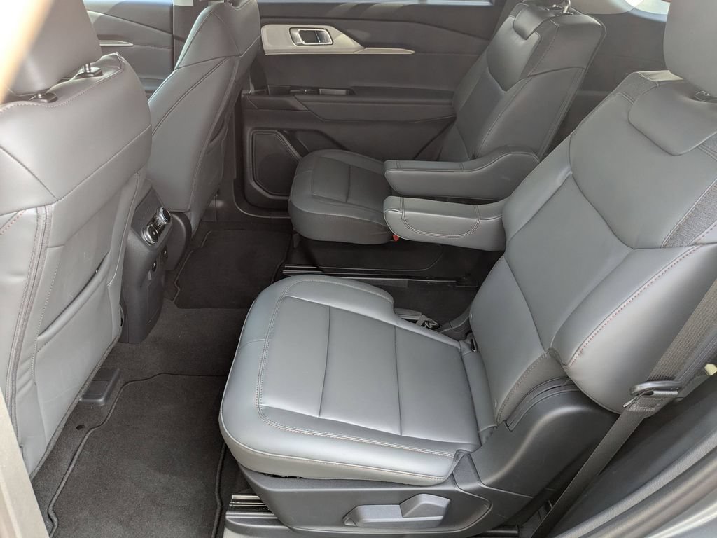New 2026 Ford Explorer Active w/ Active Comfort Package AWD/4WD image 19
