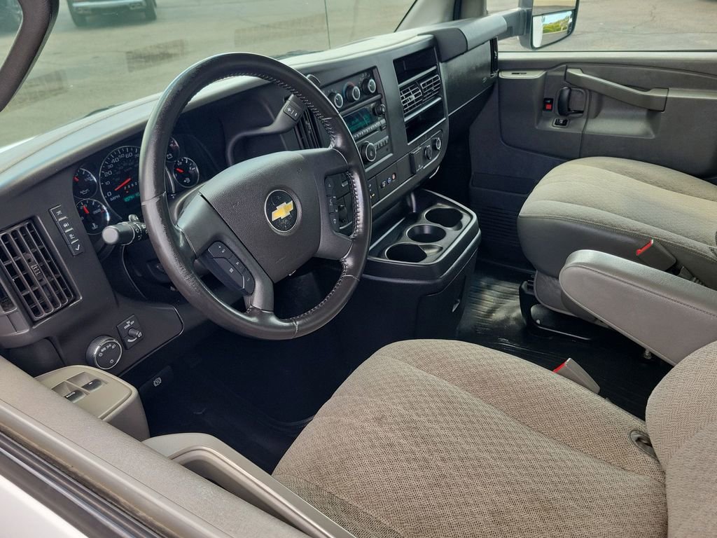 Used 2021 Chevrolet Express 3500 w/ Power Convenience Package RWD image 10