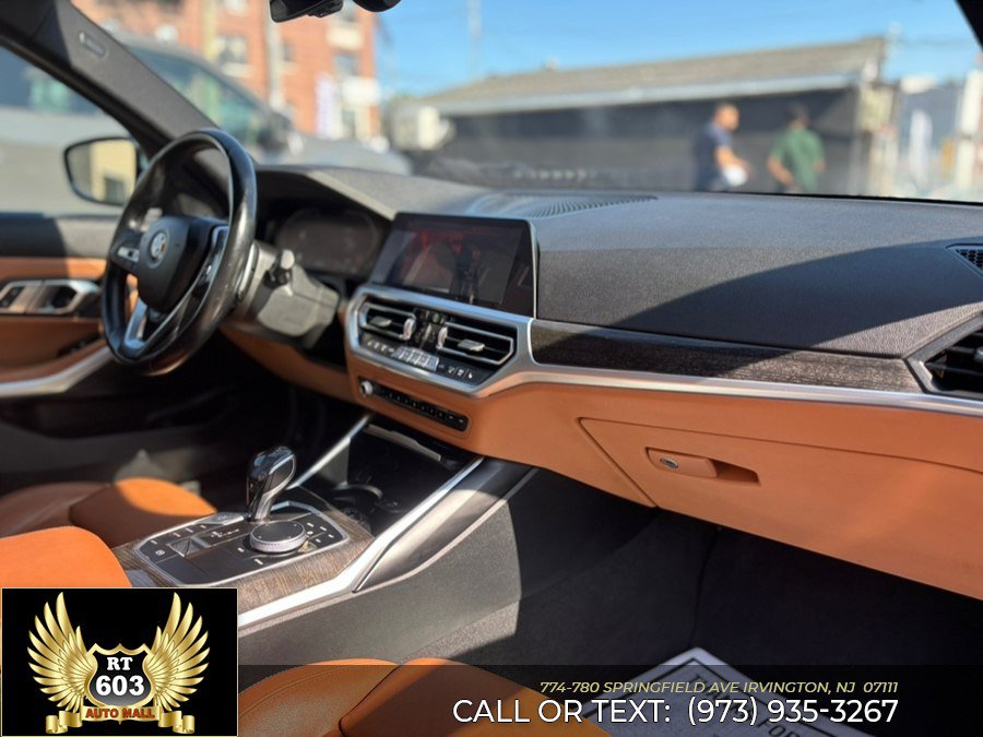 Used 2021 BMW 330i xDrive Sedan w/ Driving Assistance Package AWD/4WD image 14