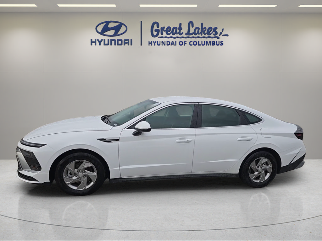 Certified 2026 Hyundai Sonata SE FWD image 2