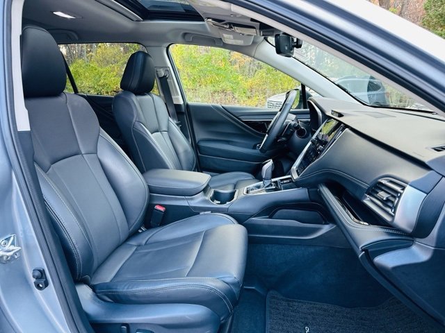 Used 2025 Subaru Outback Limited image 25