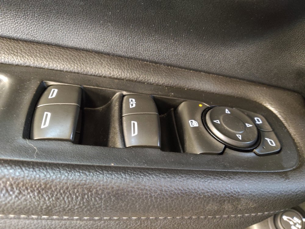 Used 2023 GMC Terrain SLT w/ Elevation Edition FWD image 27