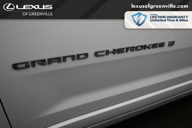 Used 2023 Jeep Grand Cherokee L Overland w/ Advanced Protech Group III AWD/4WD image 37