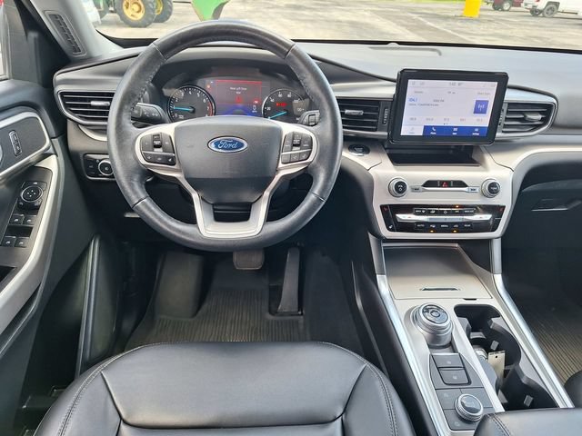 Used 2024 Ford Explorer XLT w/ Equipment Group 202A AWD/4WD image 45