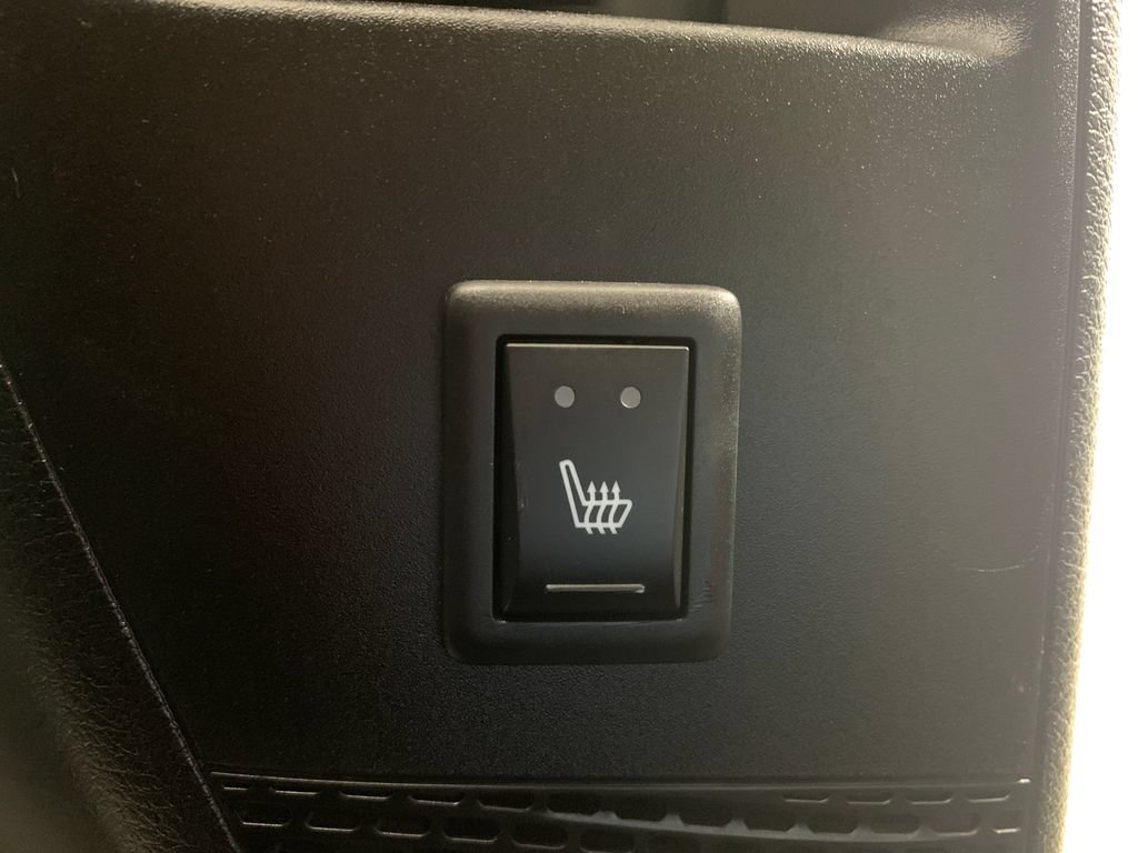 Used 2019 Chrysler Pacifica Touring-L Plus w/ Advanced Safetytec Group FWD image 23