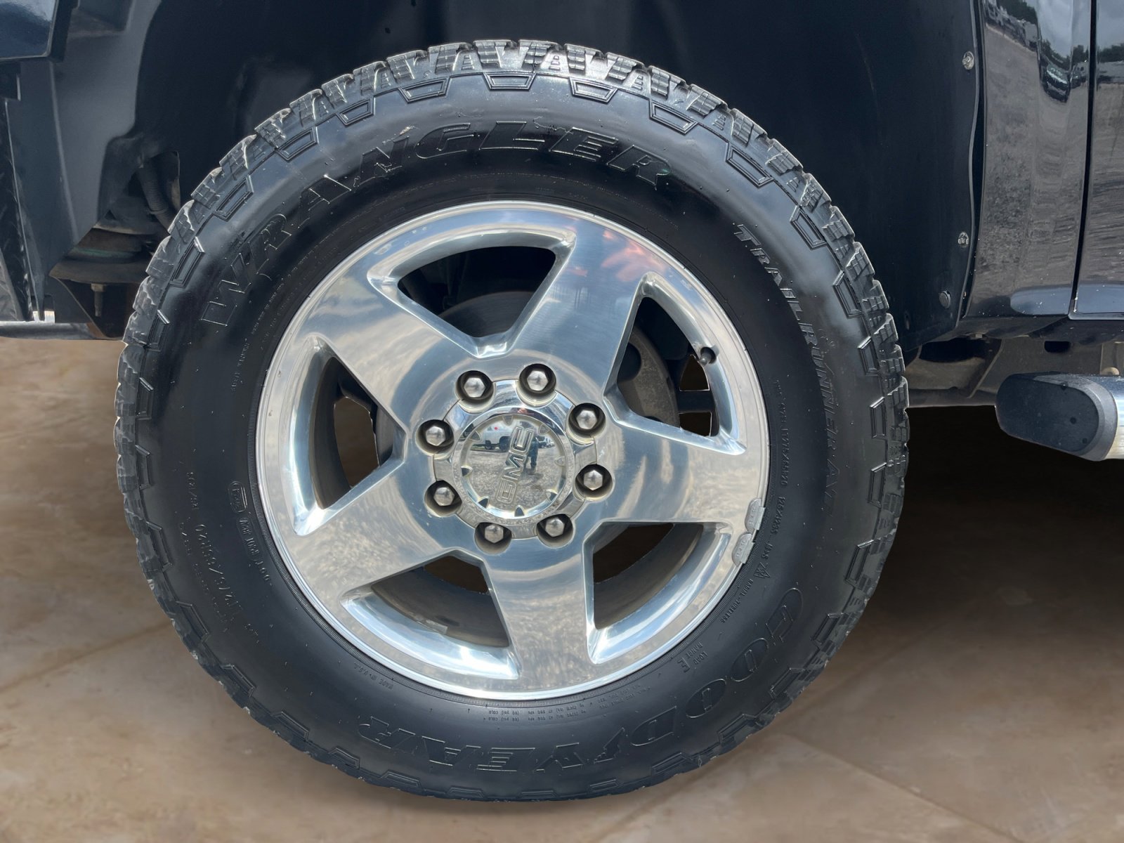 Used 2011 GMC Sierra 2500 Denali AWD/4WD image 23