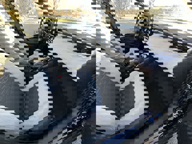 Used 2025 Toyota Corolla SE image 17