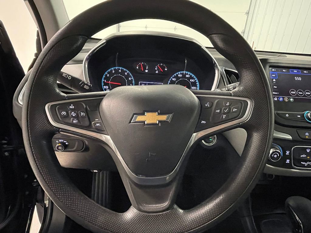 Used 2023 Chevrolet Equinox LS image 32