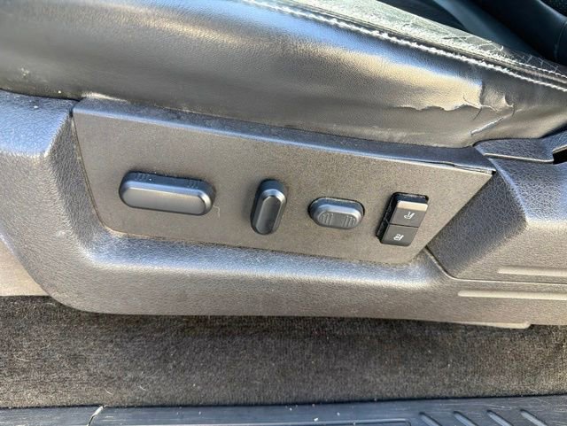 Used 2011 Ford F150 Lariat w/ Lariat Chrome Pkg AWD/4WD image 26