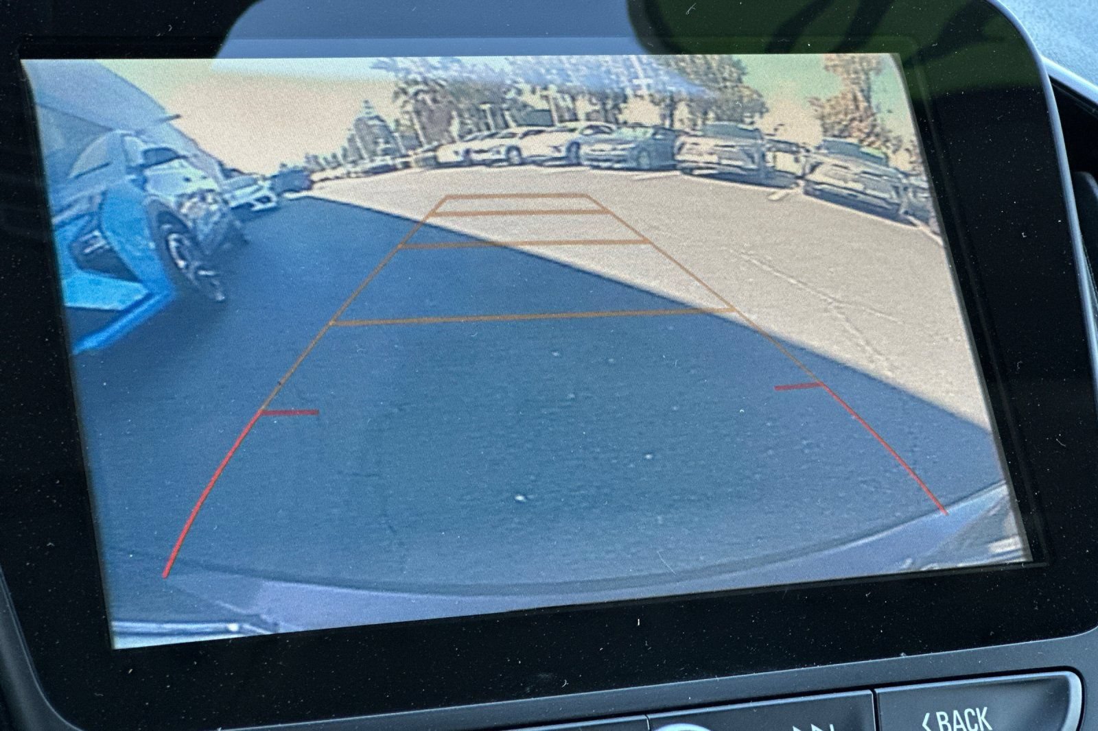 Used 2018 Chevrolet Volt LT FWD image 28