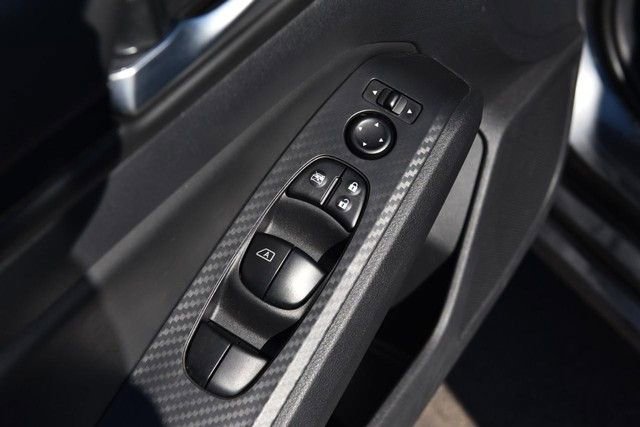 Certified 2025 Nissan Altima 2.5 SV image 9