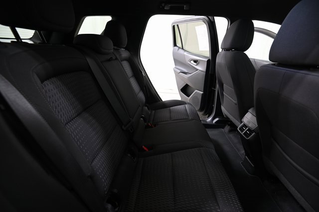 Used 2025 Chevrolet Equinox LT image 24