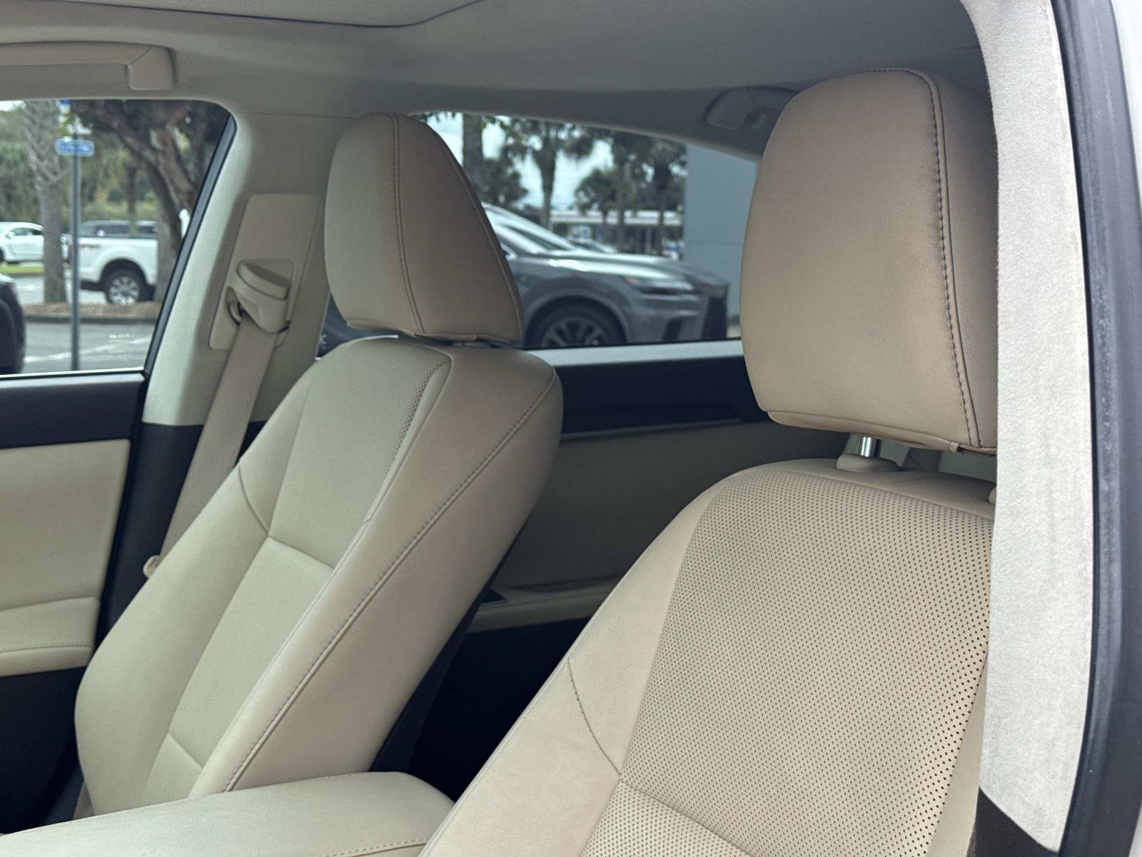 Used 2017 Lexus ES 350 w/ Premium Package FWD image 13
