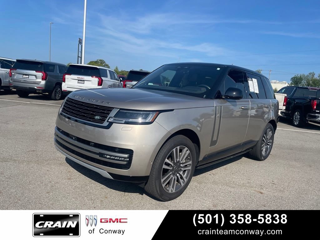 Used 2025 Land Rover Range Rover SE AWD/4WD image 1