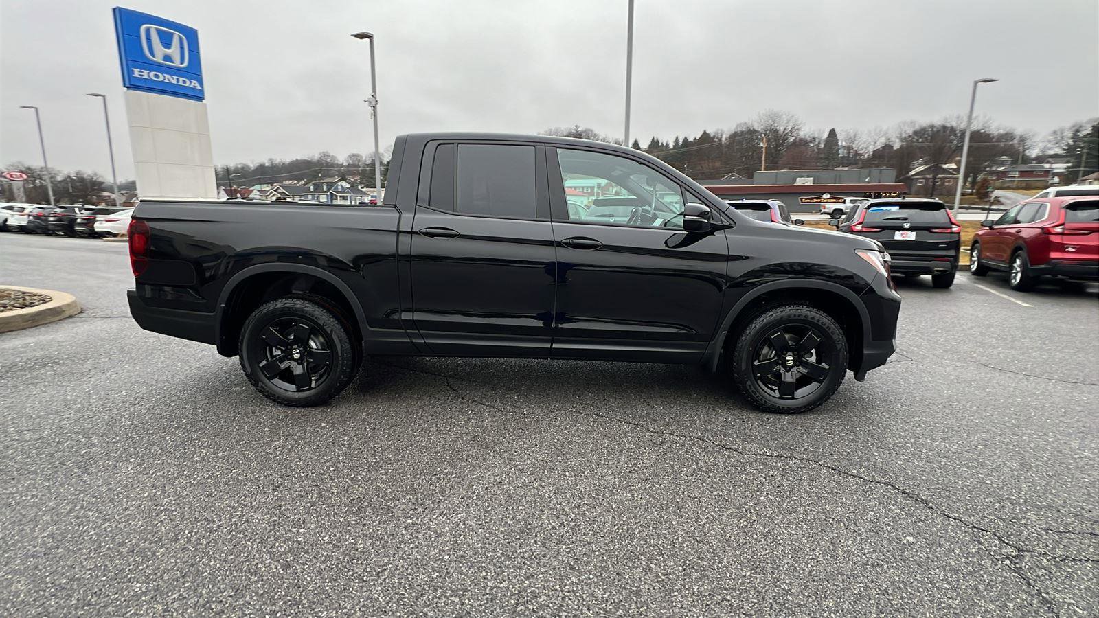 New 2026 Honda Ridgeline Black Edition image 3