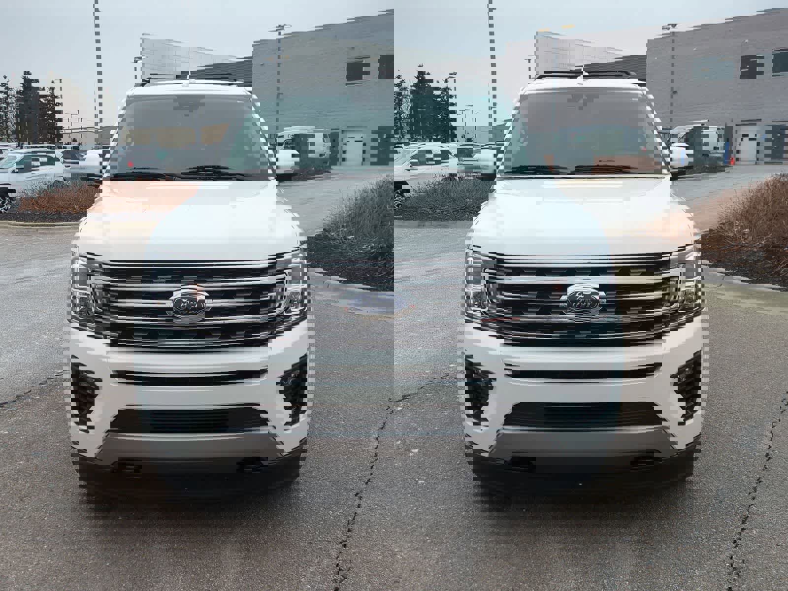 Used 2021 Ford Expedition XLT image 3