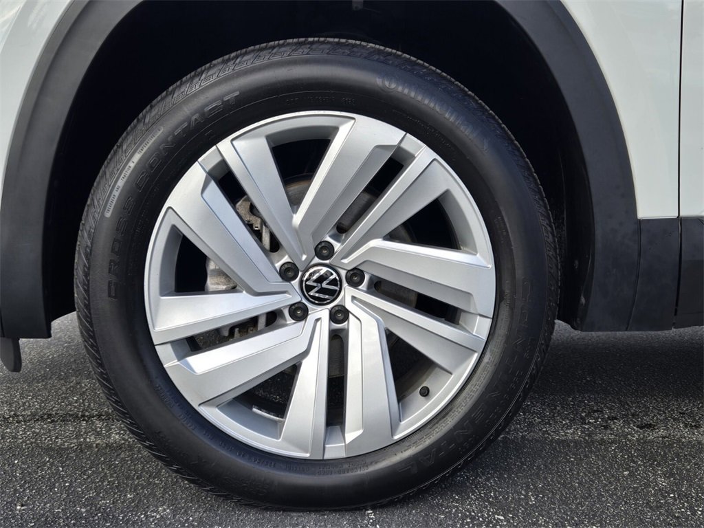 Used 2021 Volkswagen Atlas Cross Sport SE w/ Panoramic Sunroof Package image 10