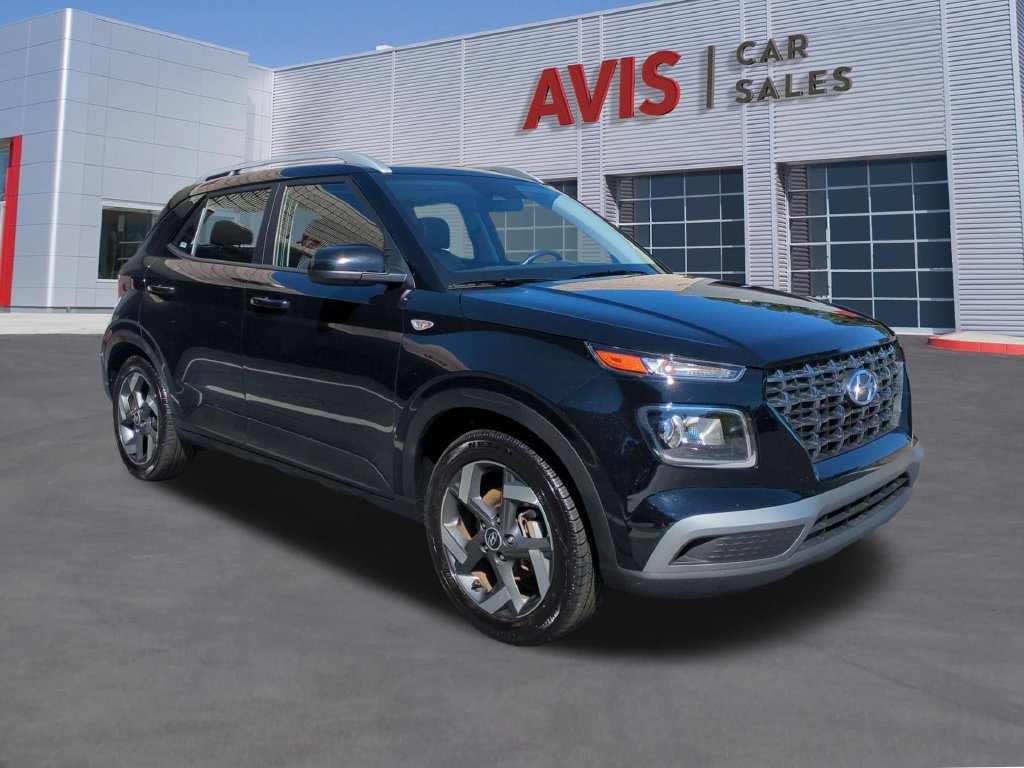 Used 2026 Hyundai Venue SEL FWD image 3