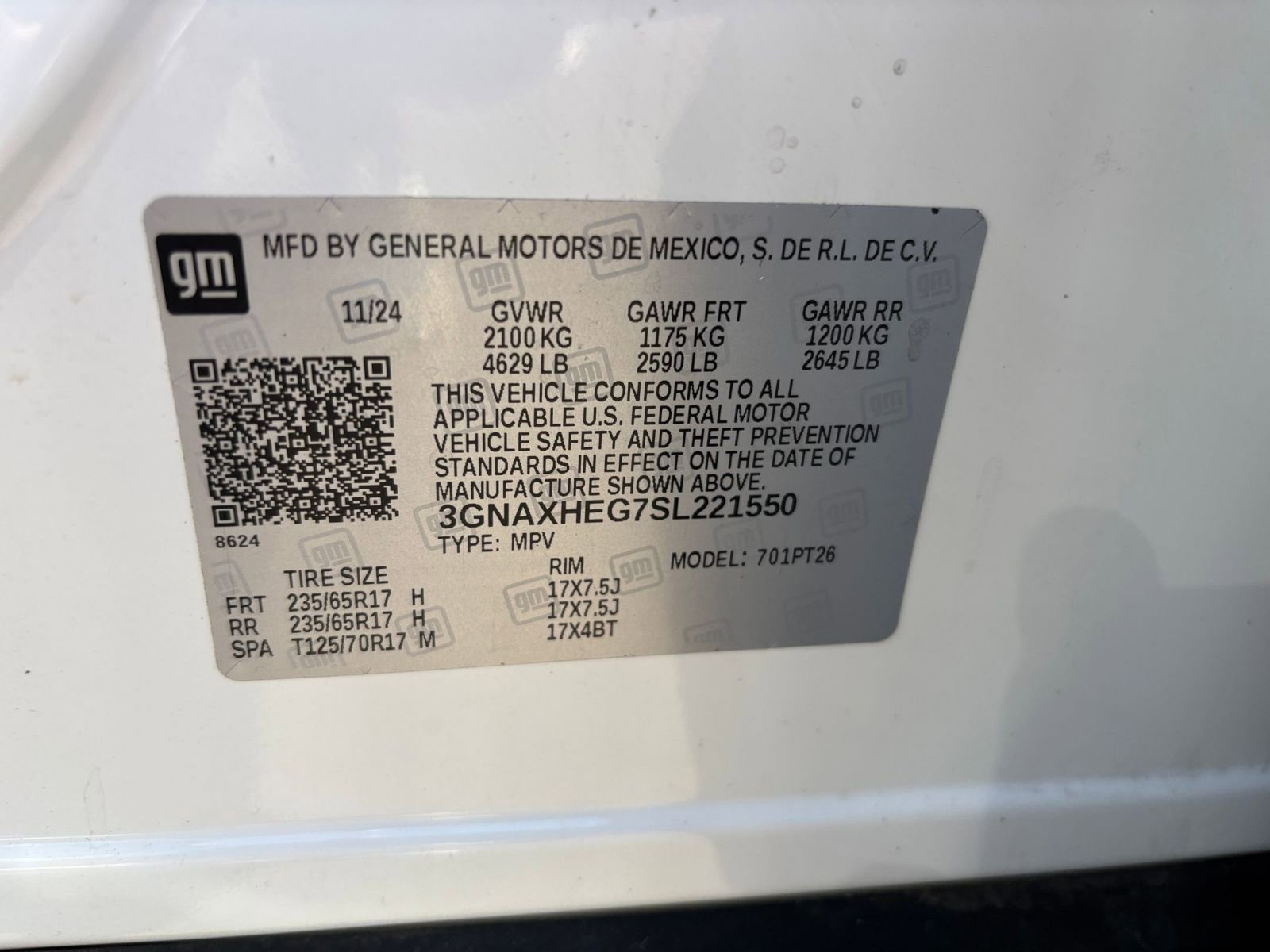 Used 2025 Chevrolet Equinox LT FWD image 29
