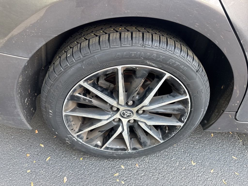 Used 2023 Toyota Camry SE image 16