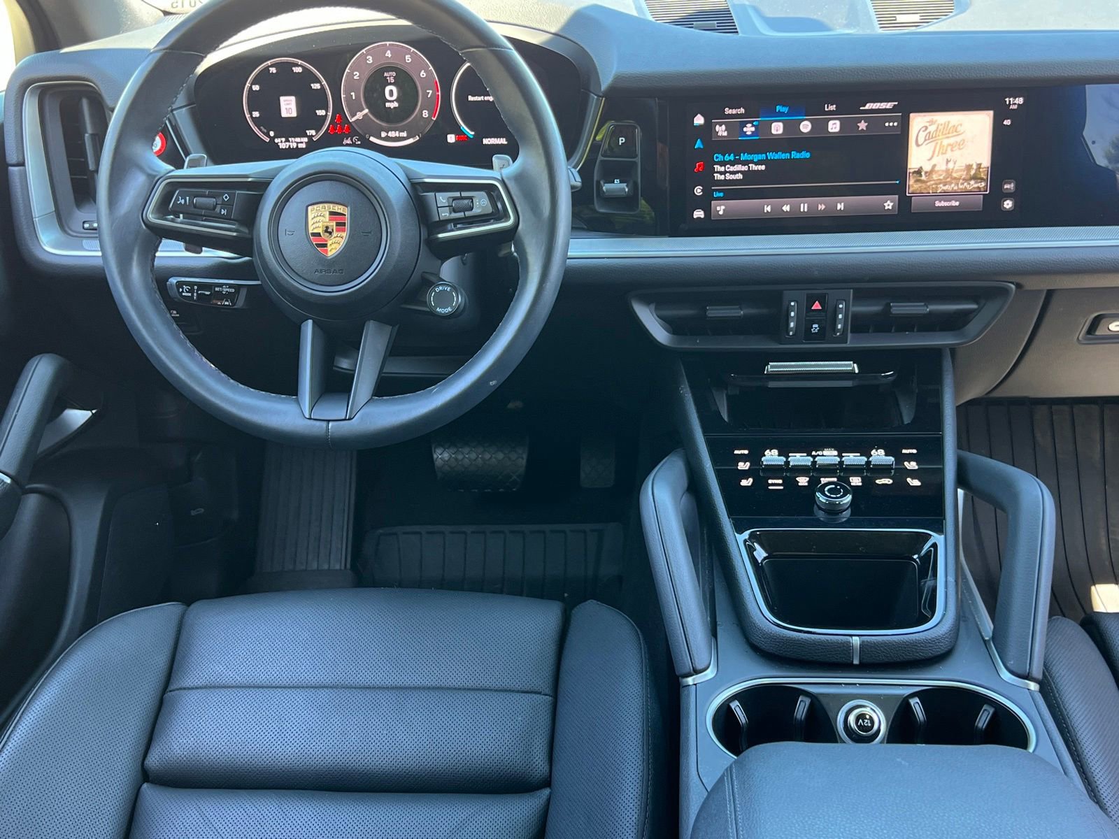 Certified 2024 Porsche Cayenne AWD/4WD image 24