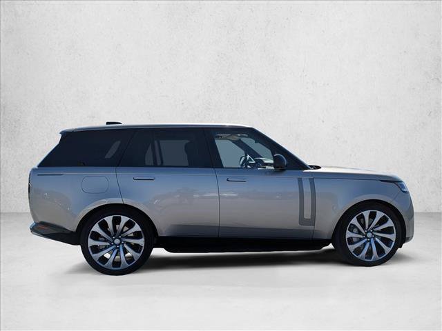 Used 2023 Land Rover Range Rover SE AWD/4WD image 4