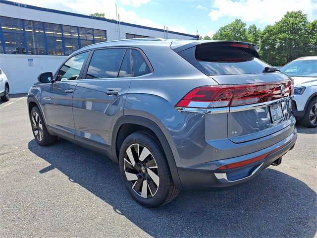 New 2025 Volkswagen Atlas Cross Sport SE image 3
