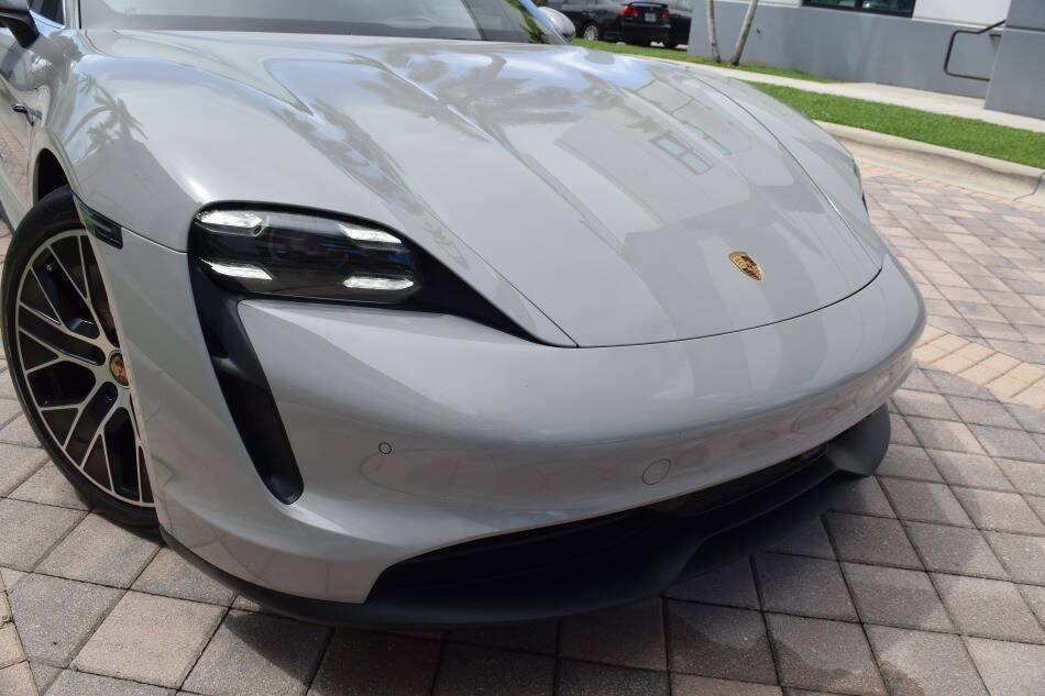 Used 2021 Porsche Taycan 4S AWD/4WD image 8
