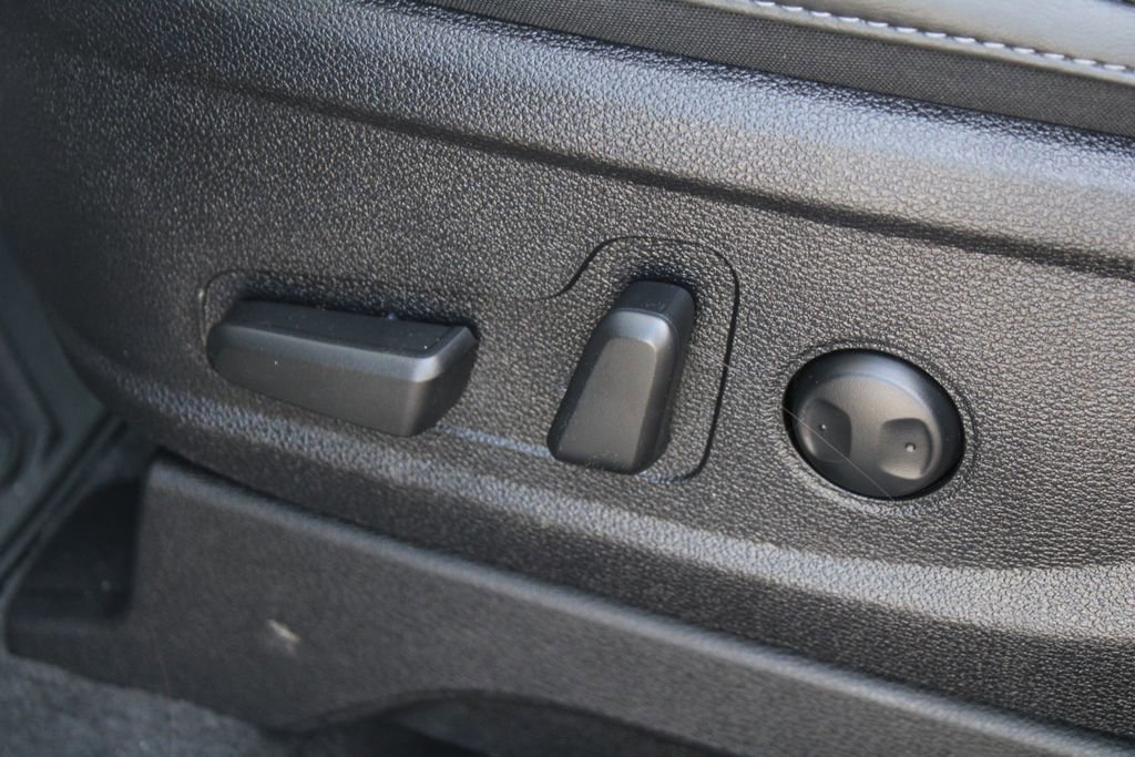 Used 2025 Kia Telluride S image 24