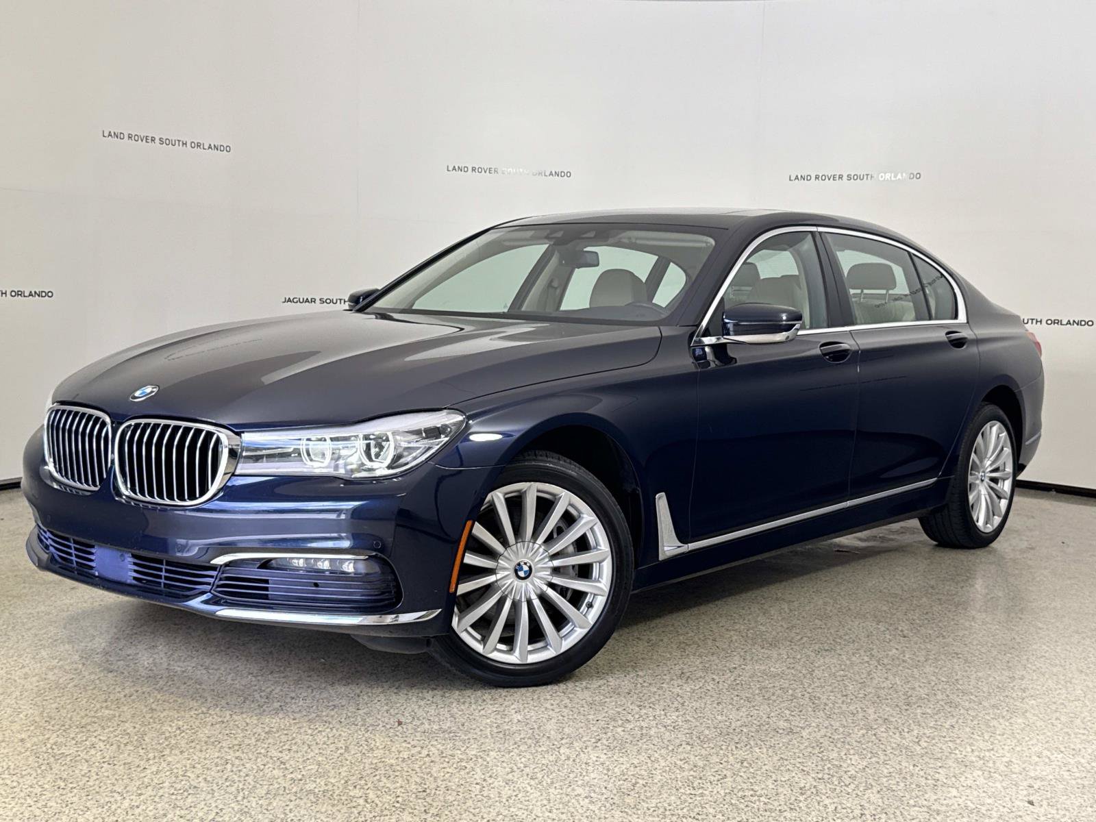Used 2016 BMW 740i RWD image 1