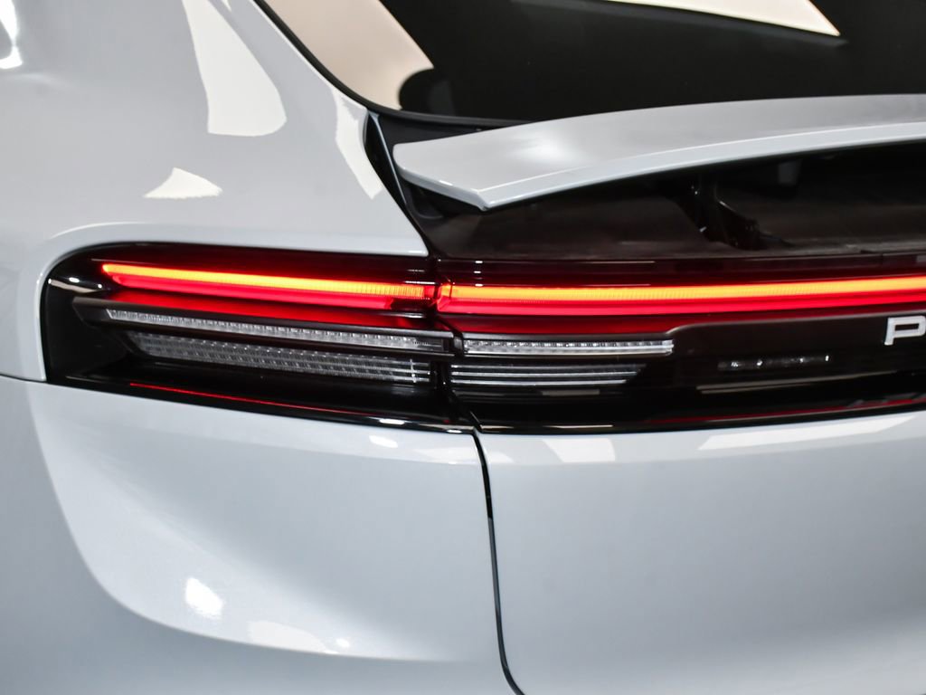 Used 2025 Porsche Macan 4 Electric AWD/4WD image 83