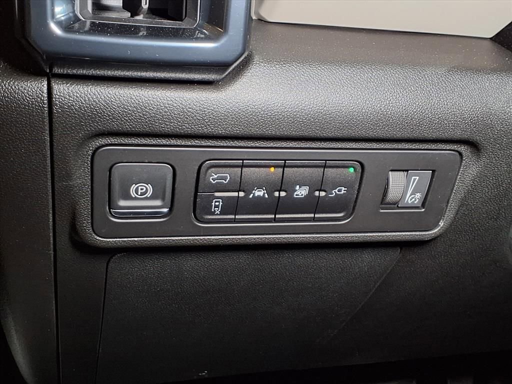 Used 2026 GMC Hummer EV SUV image 17