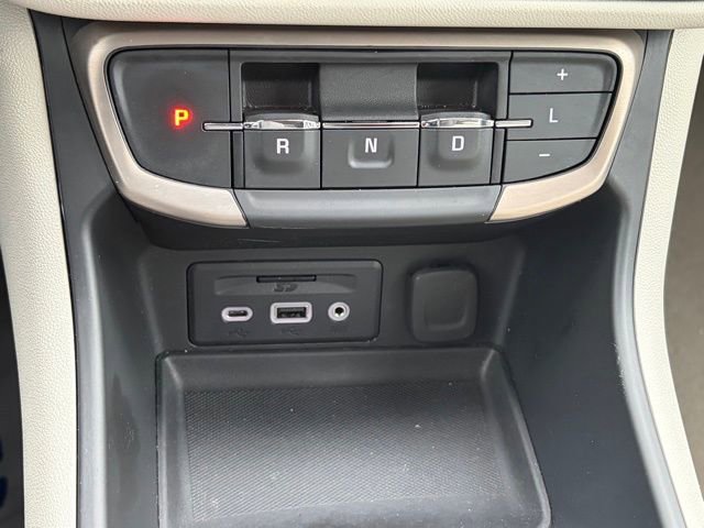 Used 2023 GMC Terrain Denali w/ Black Diamond Edition AWD/4WD image 23