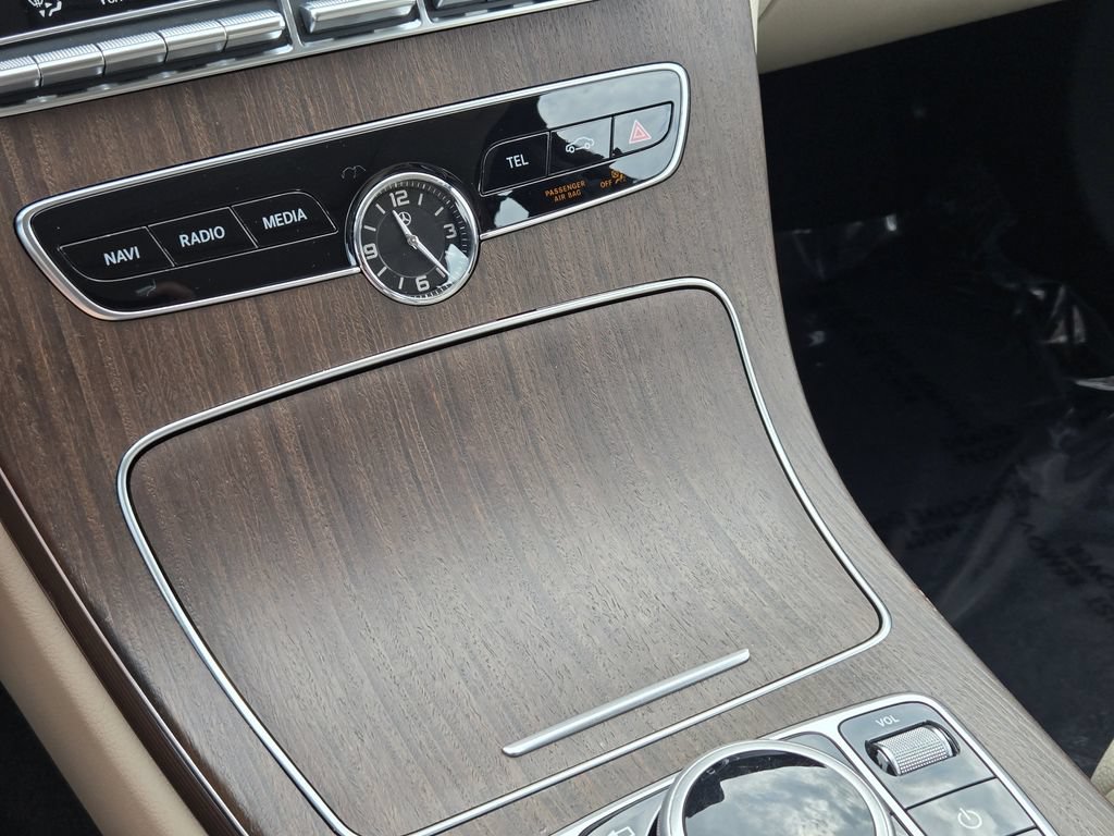 Used 2019 Mercedes-Benz C 300 4MATIC Sedan image 20