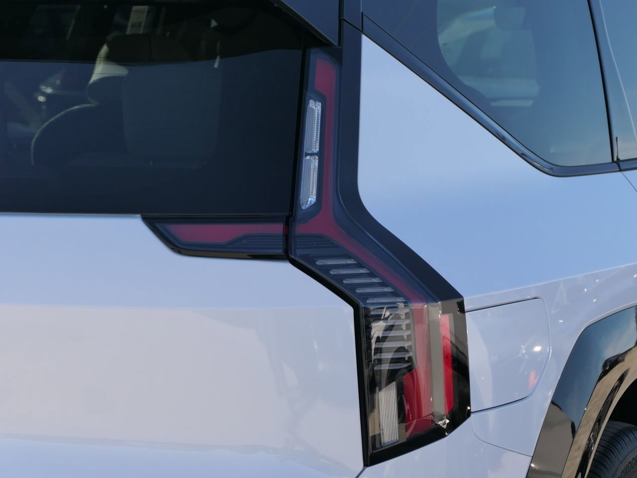 New 2026 Kia EV9 GT-Line image 3