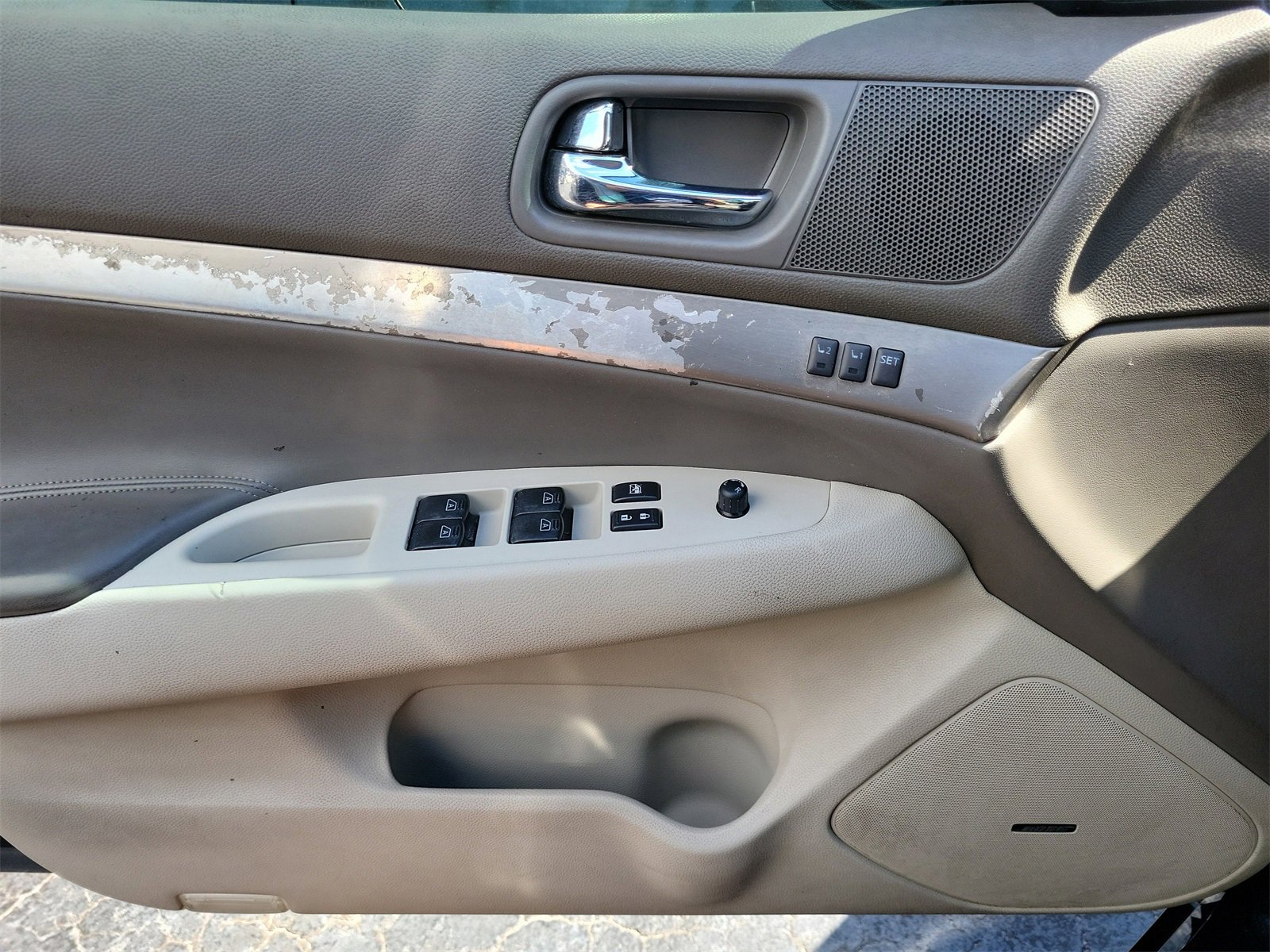 Used 2013 INFINITI G37 Journey w/ Premium Pkg image 28