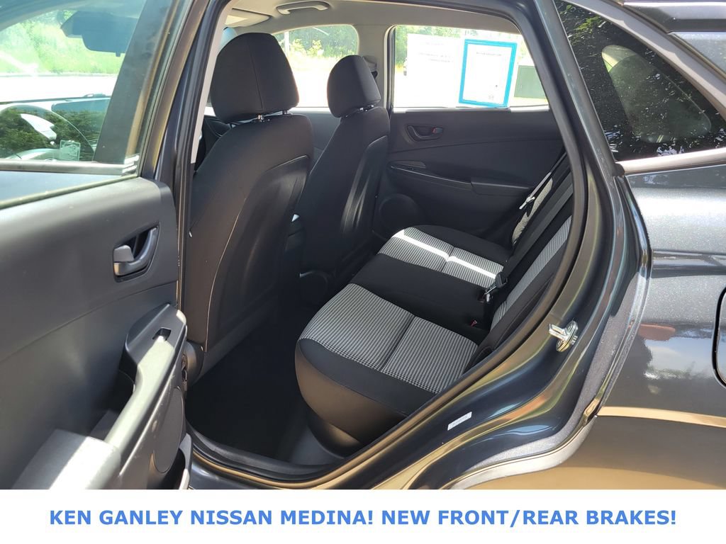 Used 2022 Hyundai Kona SE AWD/4WD image 38