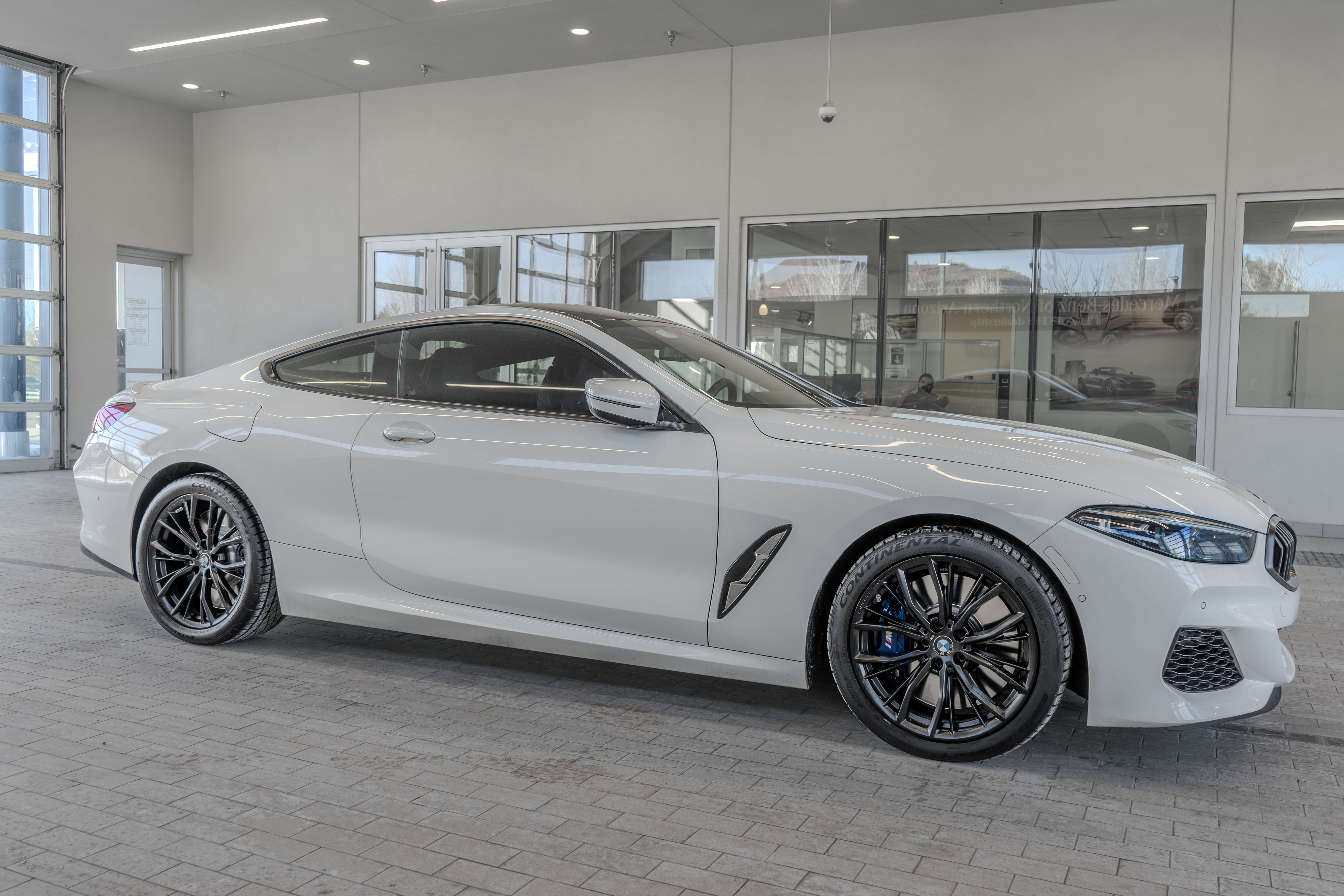 Used 2019 BMW M850i xDrive M850i xDrive w/ Comfort Seating Package image 12