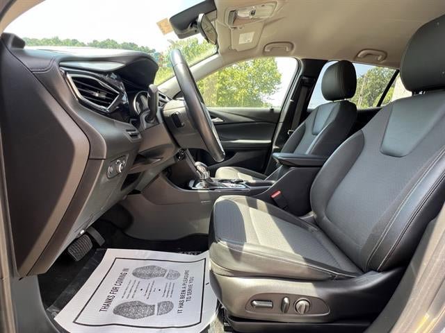 Used 2022 Buick Encore GX Select w/ Advanced Technology Package AWD/4WD image 17