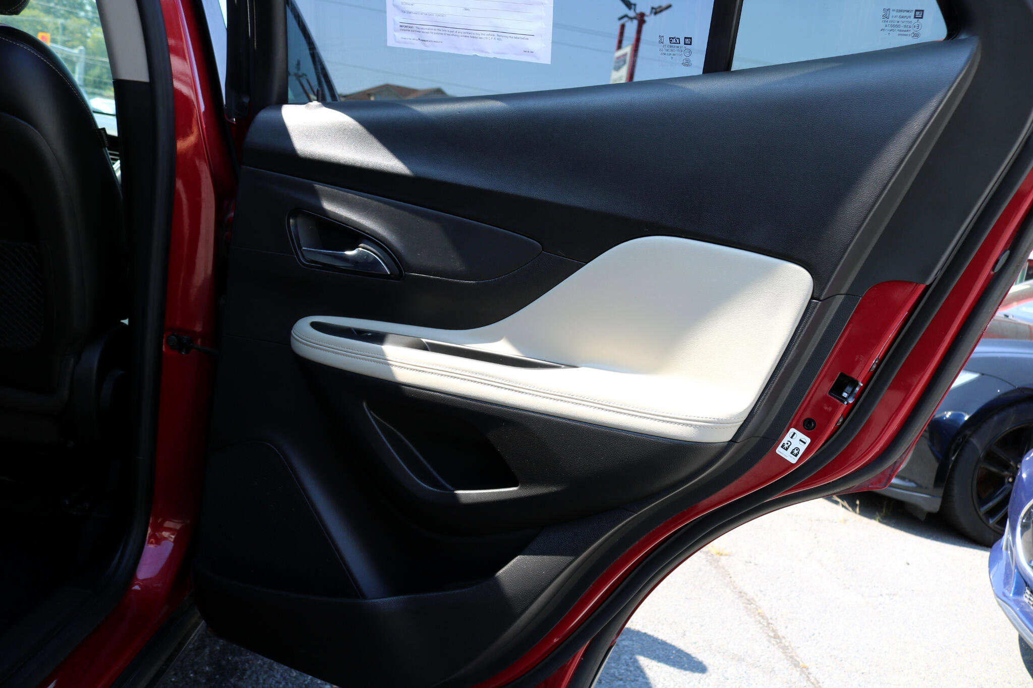 Used 2018 Buick Encore Preferred image 39