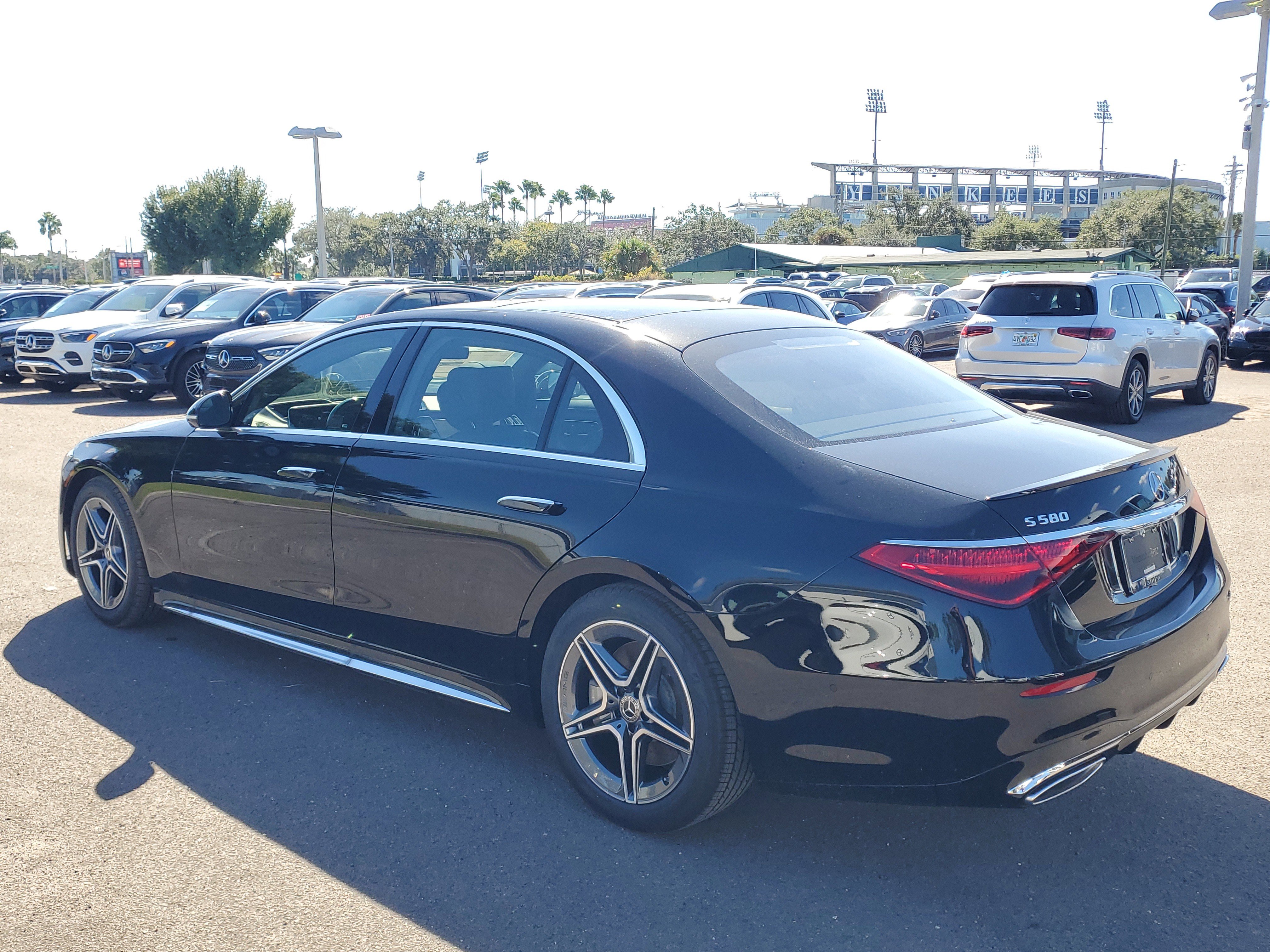 New 2026 Mercedes-Benz S 580 4MATIC Sedan image 3