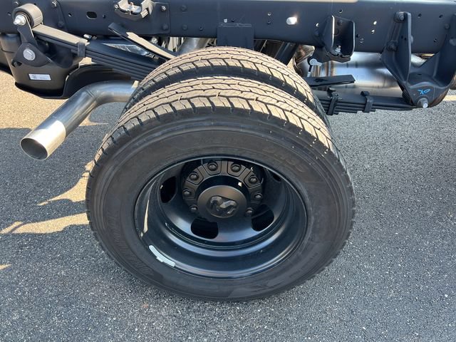 New 2026 RAM 5500 Tradesman AWD/4WD image 9