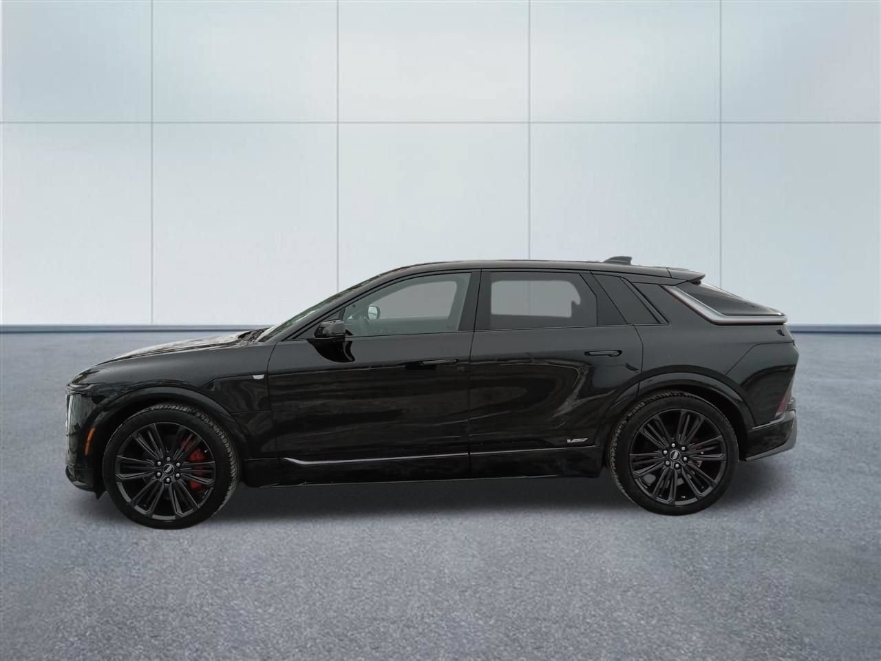 New 2026 Cadillac Lyriq V AWD/4WD image 2