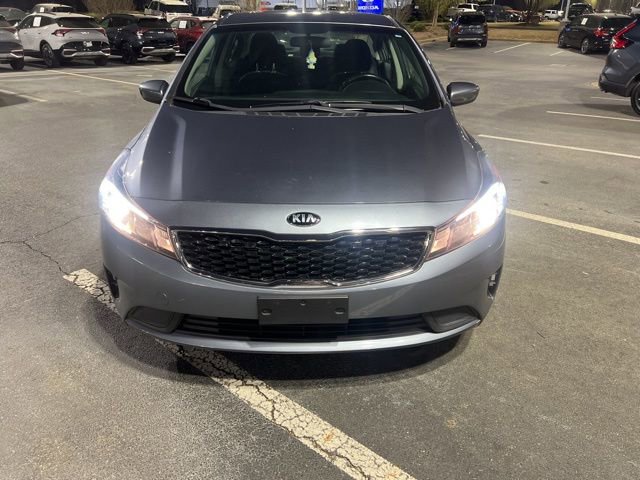 Used 2017 Kia Forte S image 2