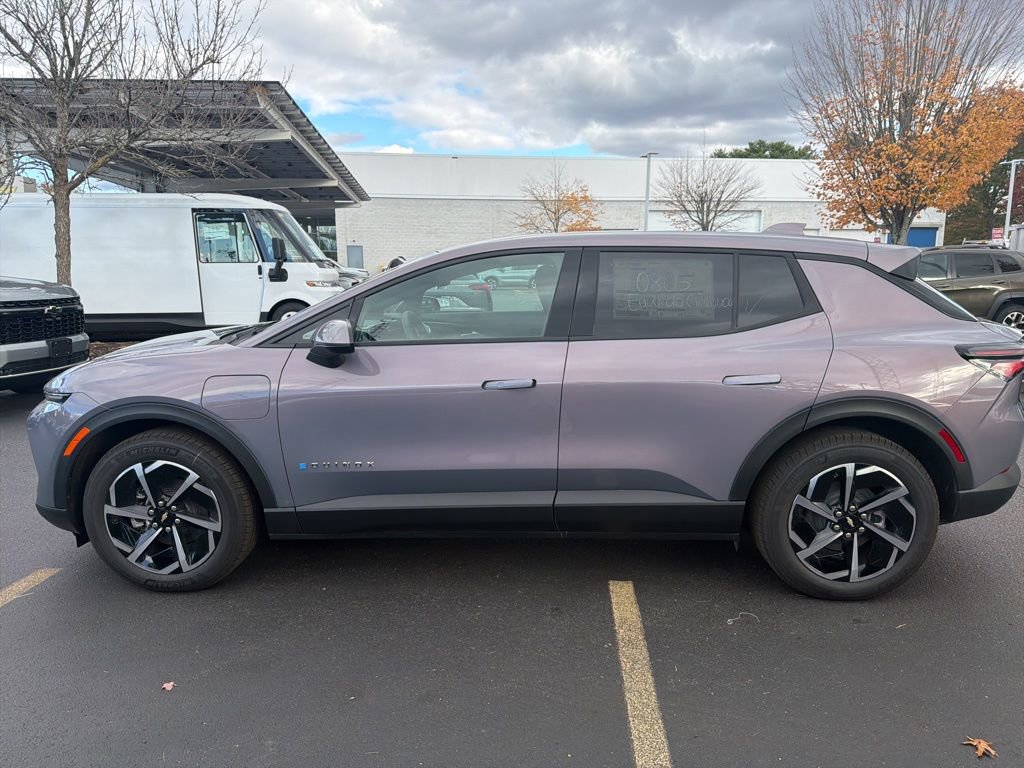 New 2026 Chevrolet Equinox EV LT image 3