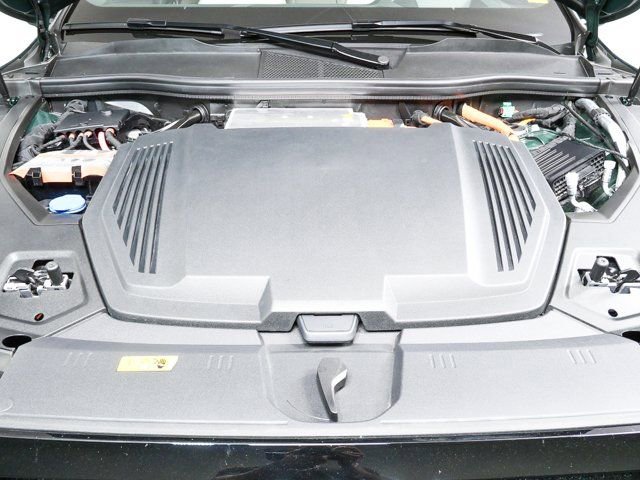 Used 2024 Audi Q8 e-tron Prestige w/ Prestige Package image 37