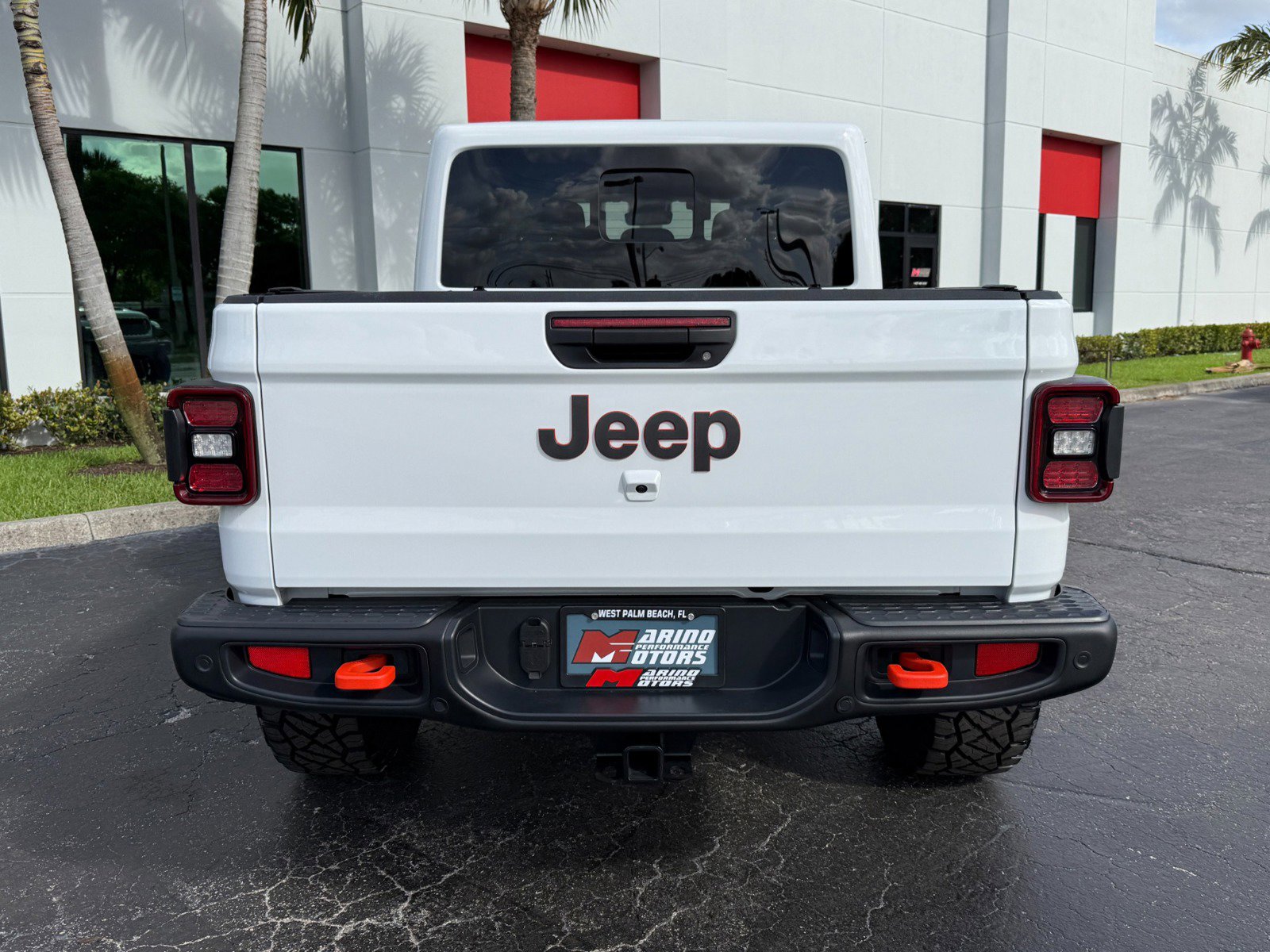 Used 2024 Jeep Gladiator Mojave AWD/4WD image 20