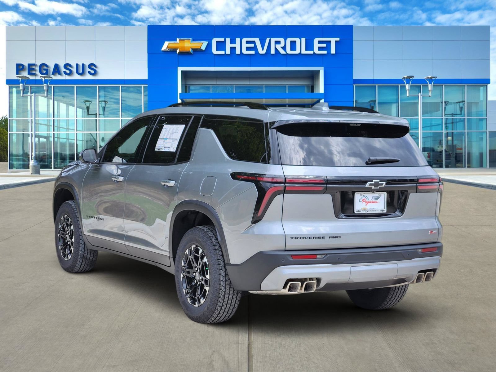 New 2027 Chevrolet Traverse Z71 w/ Driver Confidence Package AWD/4WD image 5