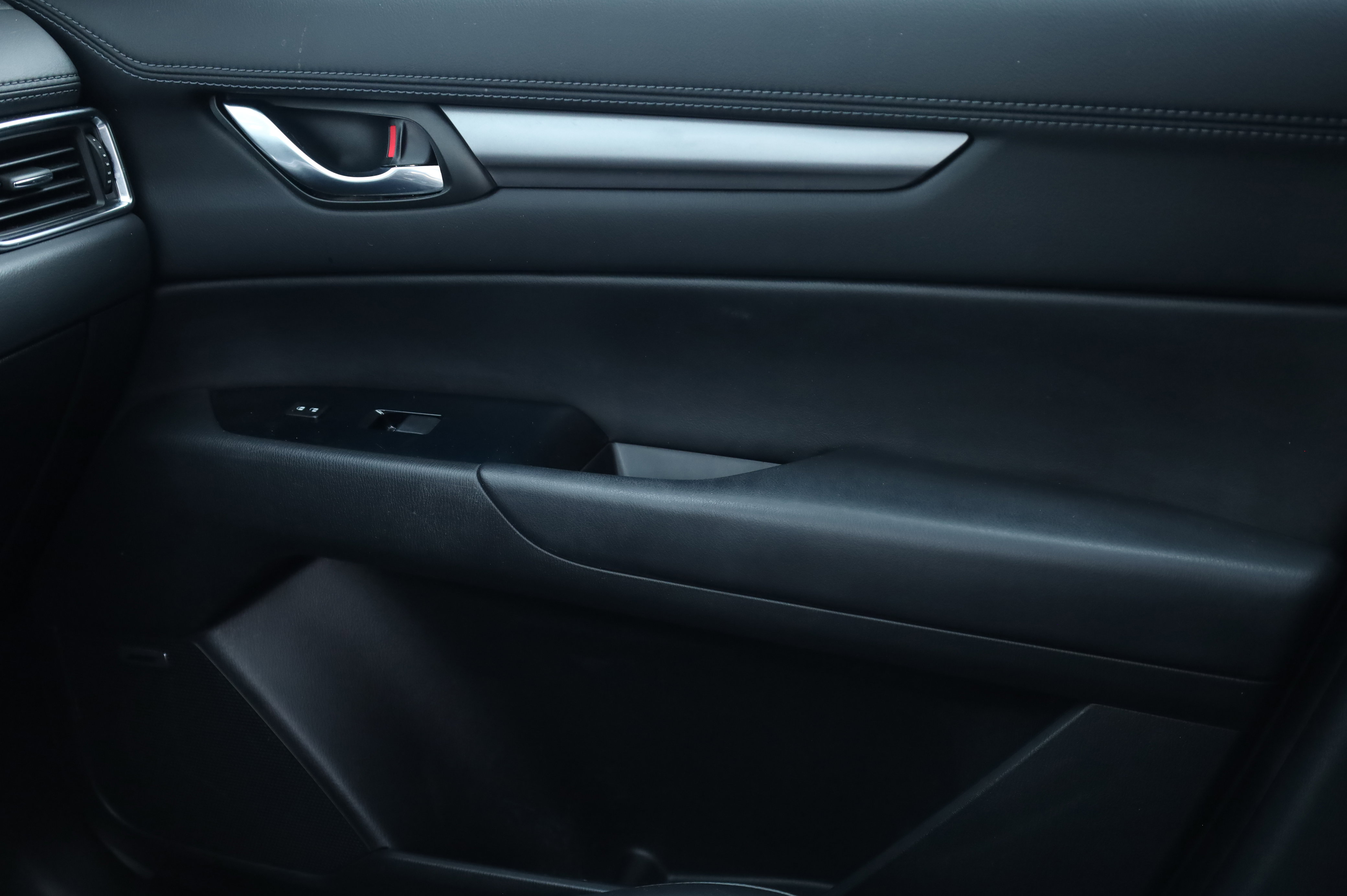 Used 2017 MAZDA CX-5 Touring w/ Preferred Equipment Package image 13