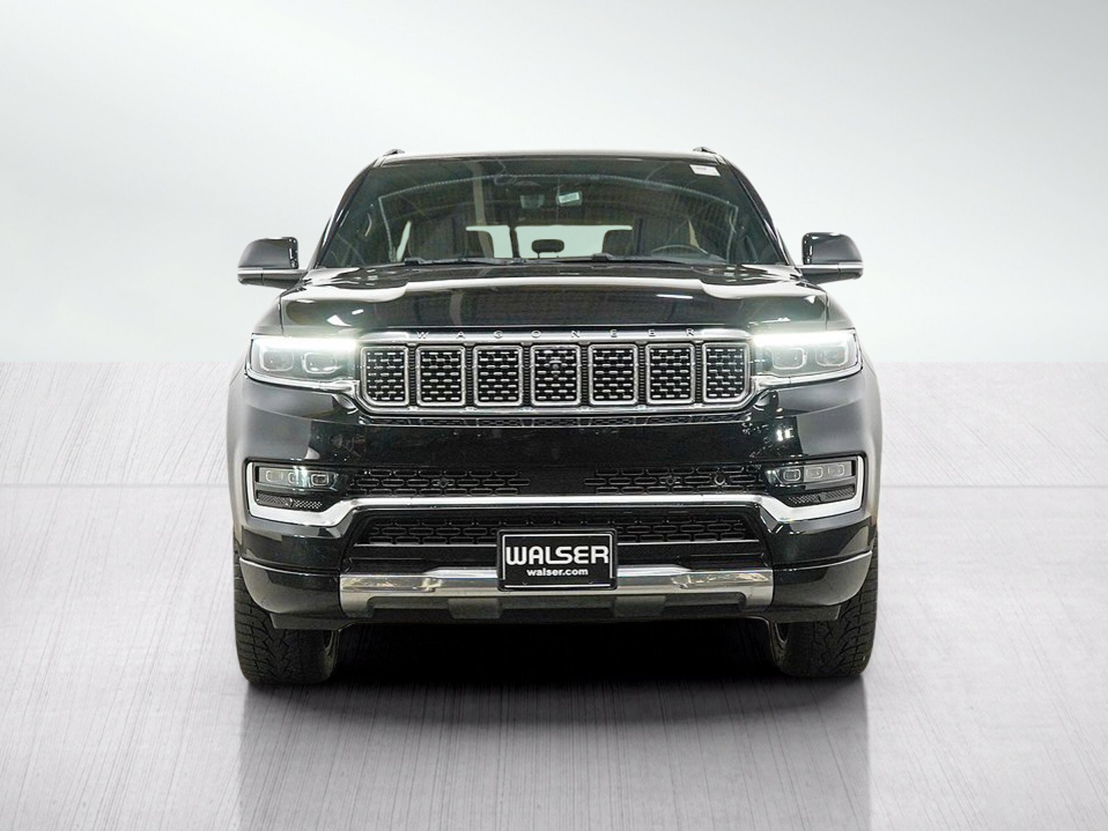 Used 2023 Jeep Grand Wagoneer Series III AWD/4WD image 8